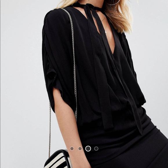 🆕 ASOS Design Ruched Mini Dress w/ Neck Tie SIZE 8 - Picture 3 of 4